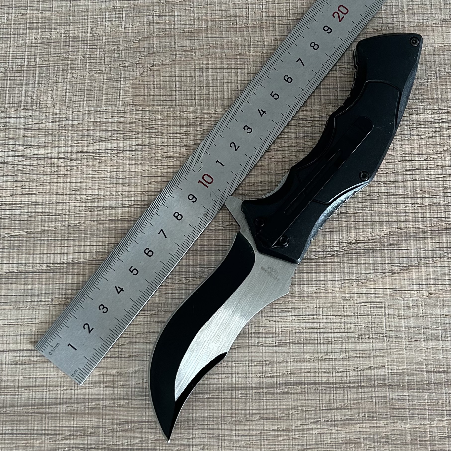 wholesale 8" Pocket Knife Bowie with Recurve Blade Folding Knife w/ Two Tone Blade